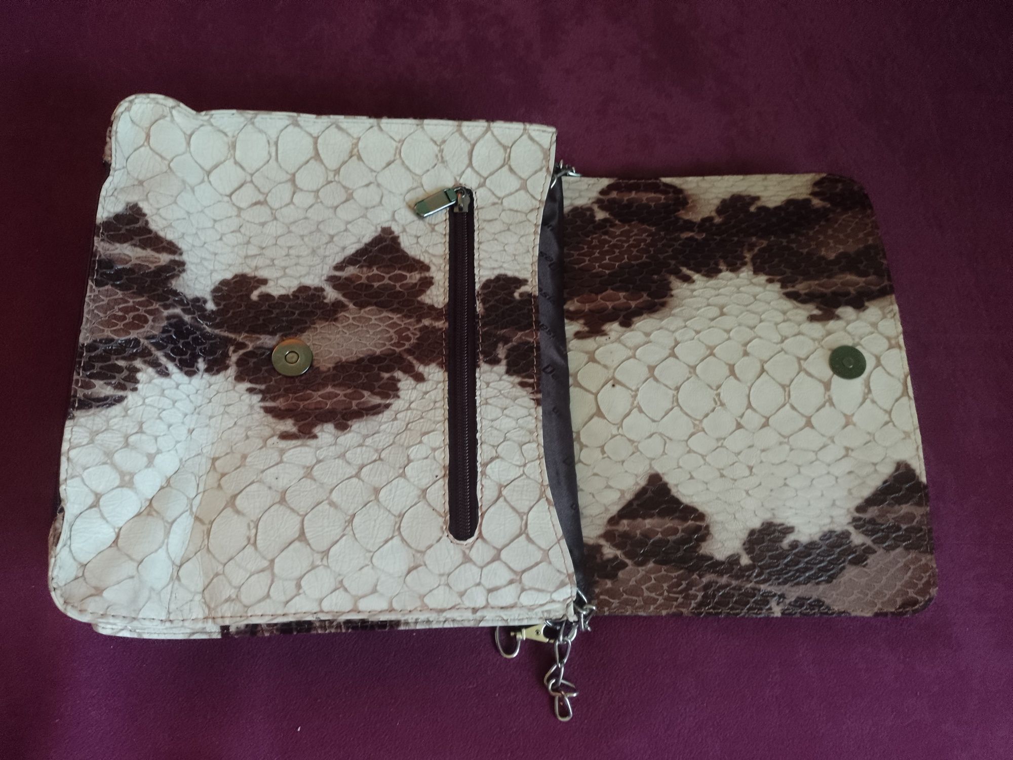 Чанта, естествена кожа с животински принт и дълга дръжка -синджир