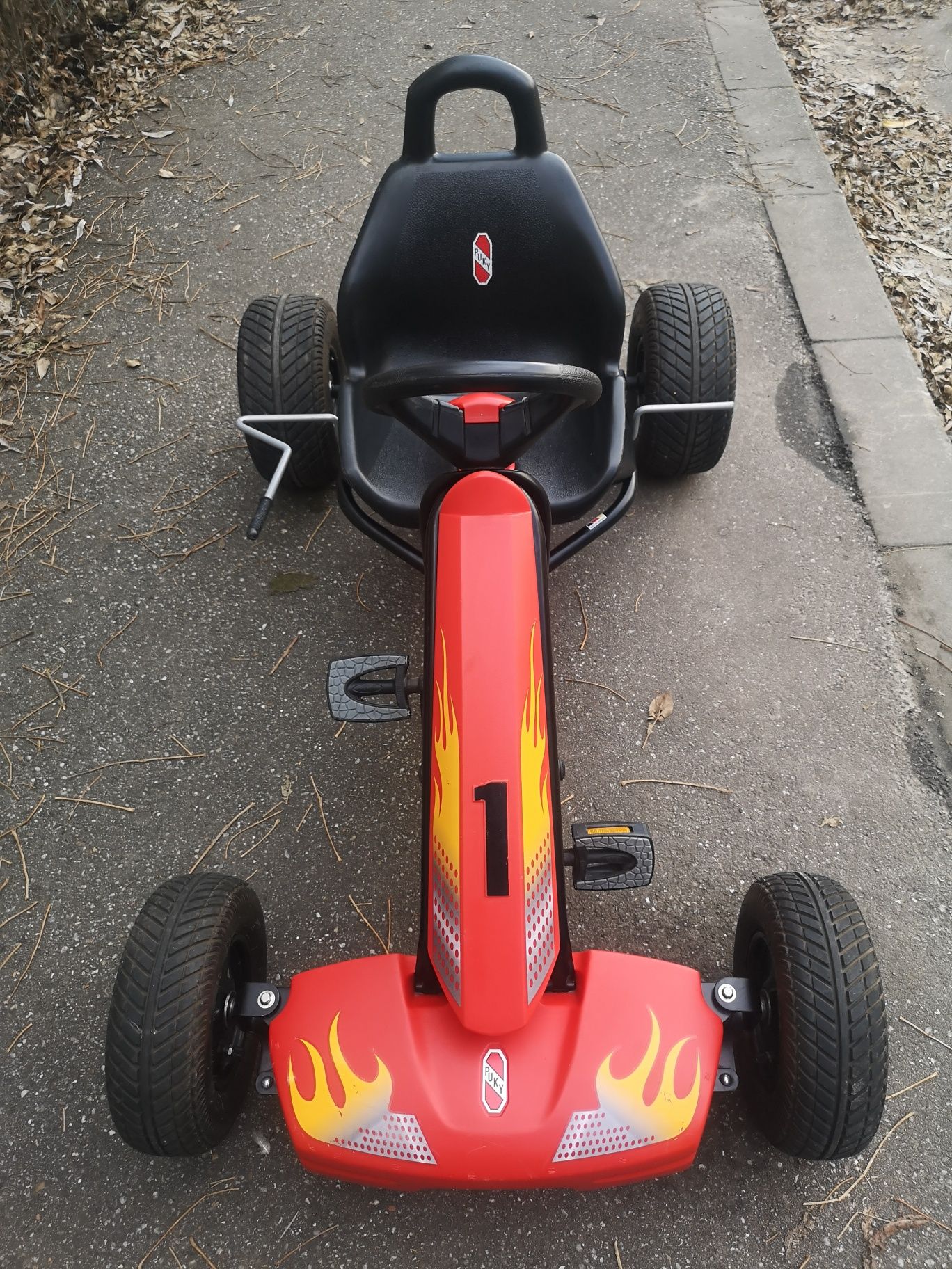 Kart/Cart cu pedale PUKY F1 pt. copii de la 6 la 12 ani, rosu
