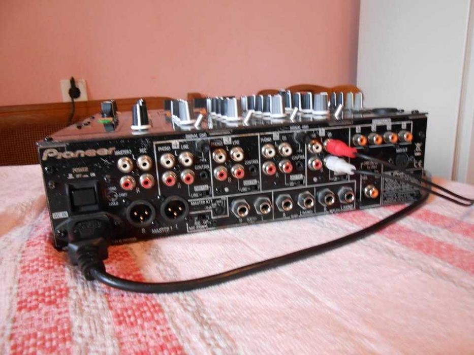 mixer Pioneer DJM 800 ca CDJ,Behringer,Reloop,Mackie,Omnitronic