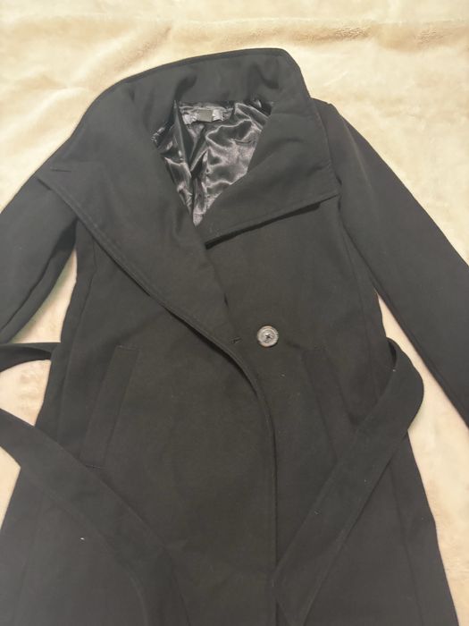 Дамско класическо палто М размер