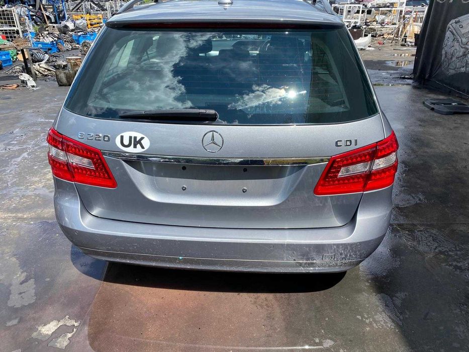 Dezmembrez mercedes e class w212 e220 om 651/far/bara/capota/stop/usa