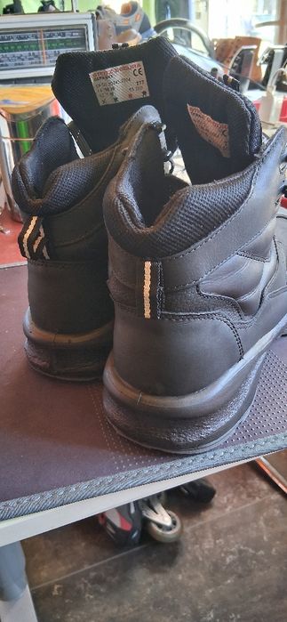 Bocanci lucru Steitz secura