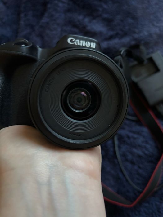 Canon EOS R50 cu toate accesoriile