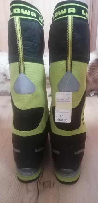 Продавам височинни обувки Lowa EXPEDITION 6000 EVO RD