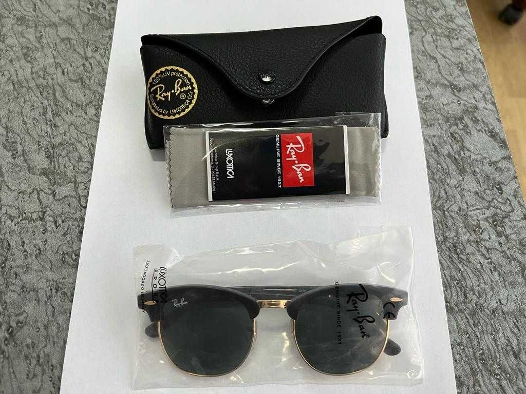 Ray-Ban RB3016 W0365 Clubmaster ochelari de soare unisex