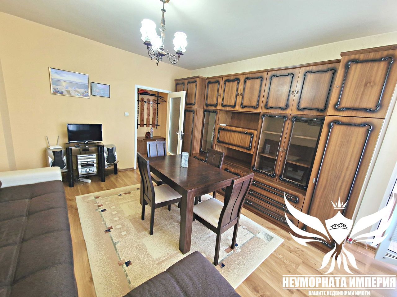 Дава се под наем Тристаен апартамент в Асеновград - 64 кв.м за 310 € - Снимка #1