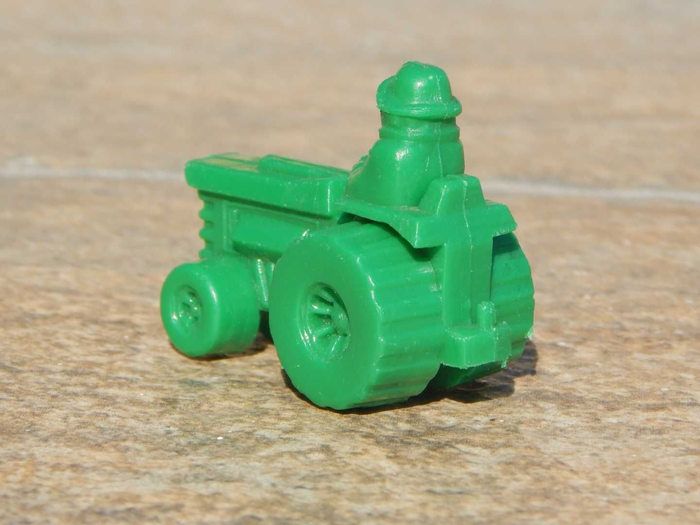 Jucarie tractor agricol plastic sc 1:87