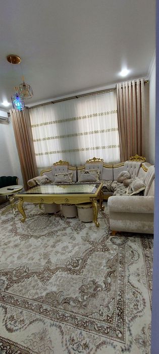 Сдаётся 3х-комнатная квартира сутки 50$  в центре города