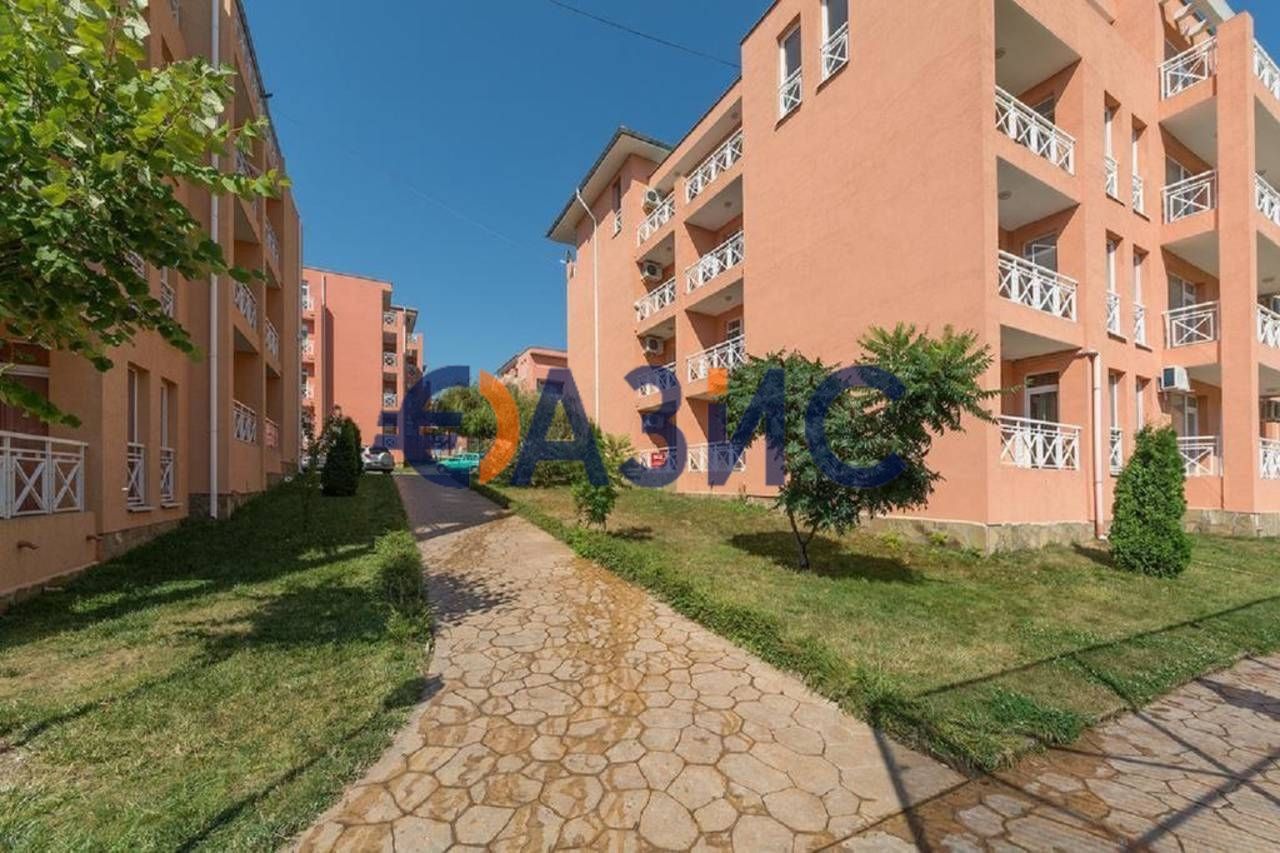 Студио в комплекс Съни дей 6, 32 кв. м., с тераса, Слънчев бряг,