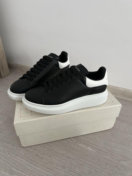 Alexander Mcqueen
