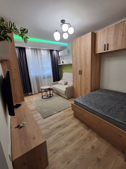 Închiriez garsoniera superlux iosia