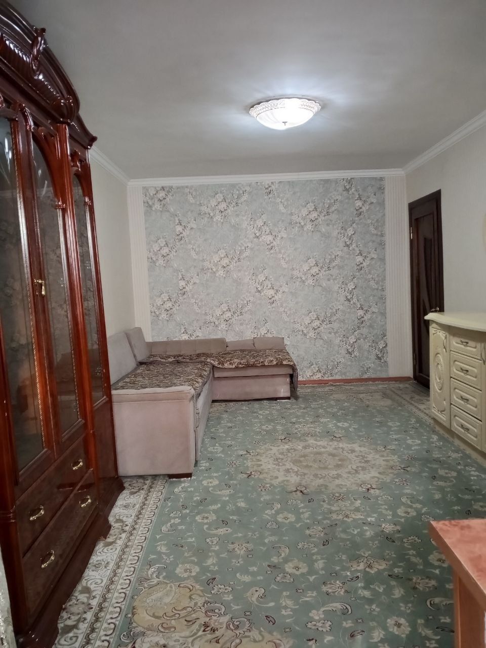 Продаётся квартира в массиве Ялангач