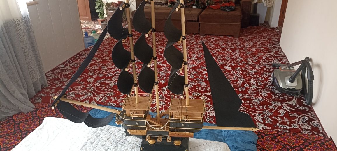 Сувинерни корабль древние ручной работы