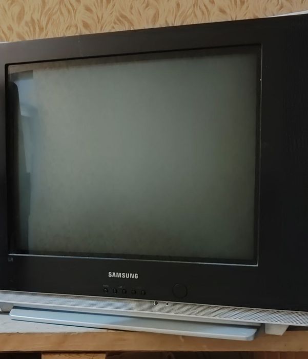 Продается телевизор б\у