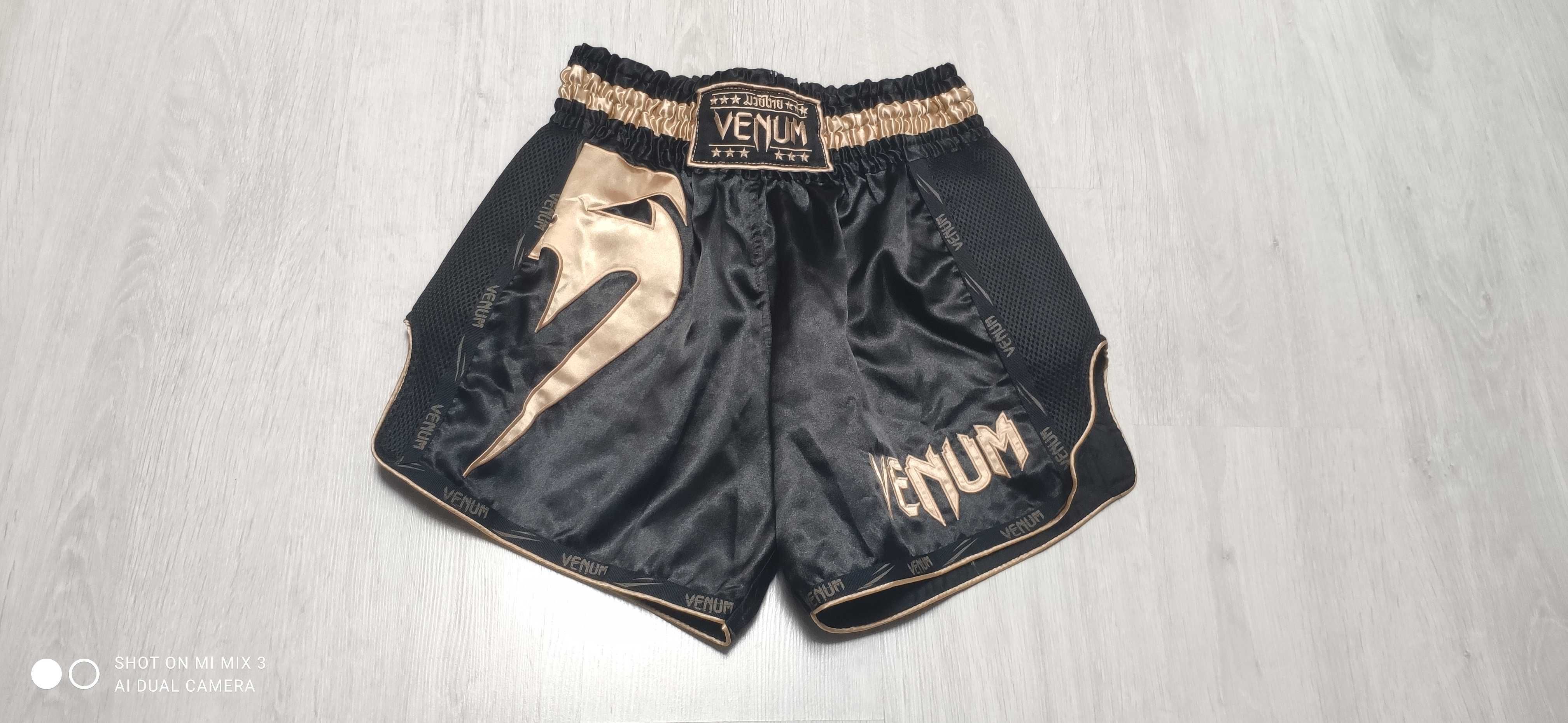 Short Muay Thai/Kickboxing Venum