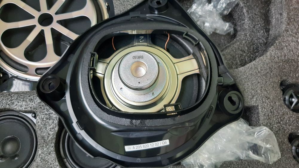 Boxe auto Noi originale MERCEDES 4 bucăți față și spate plus Twittere