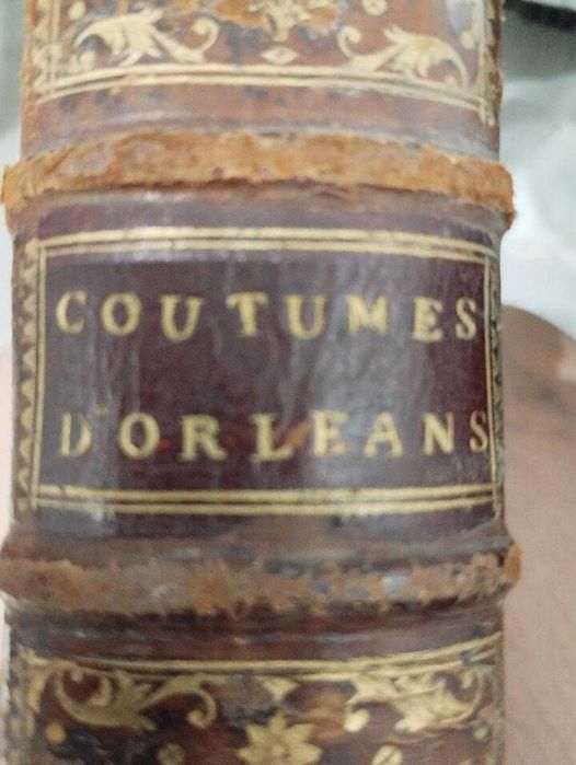 o carte veche  1772 in limba franceza