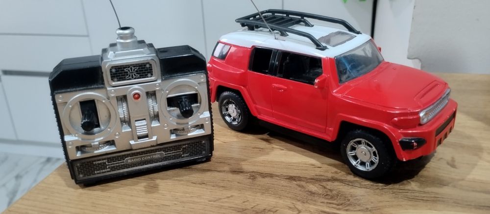 Машина на пульту