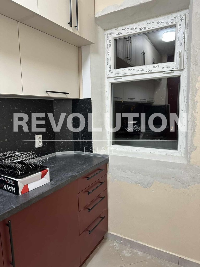 Дава се под наем Тристаен апартамент в Варна, Чайка - 85 кв.м за 500 € - Снимка #2