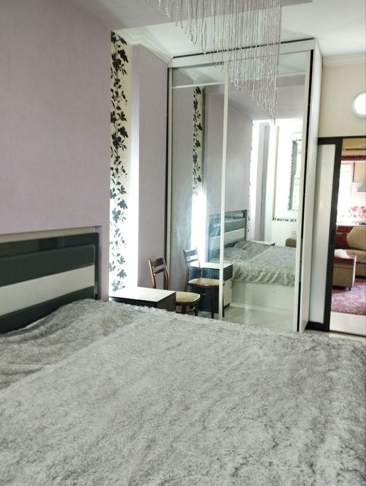 срочно сдаётся квартира метро Буюк Ипак Йули художник 2-комната