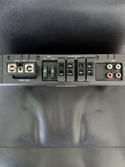 Продаю 4 канальный усилитель ALPINE PDX - F4