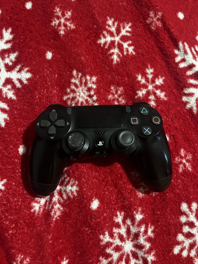 Playstation 4 slim 1T + три игри + слушалки playstation + контролер