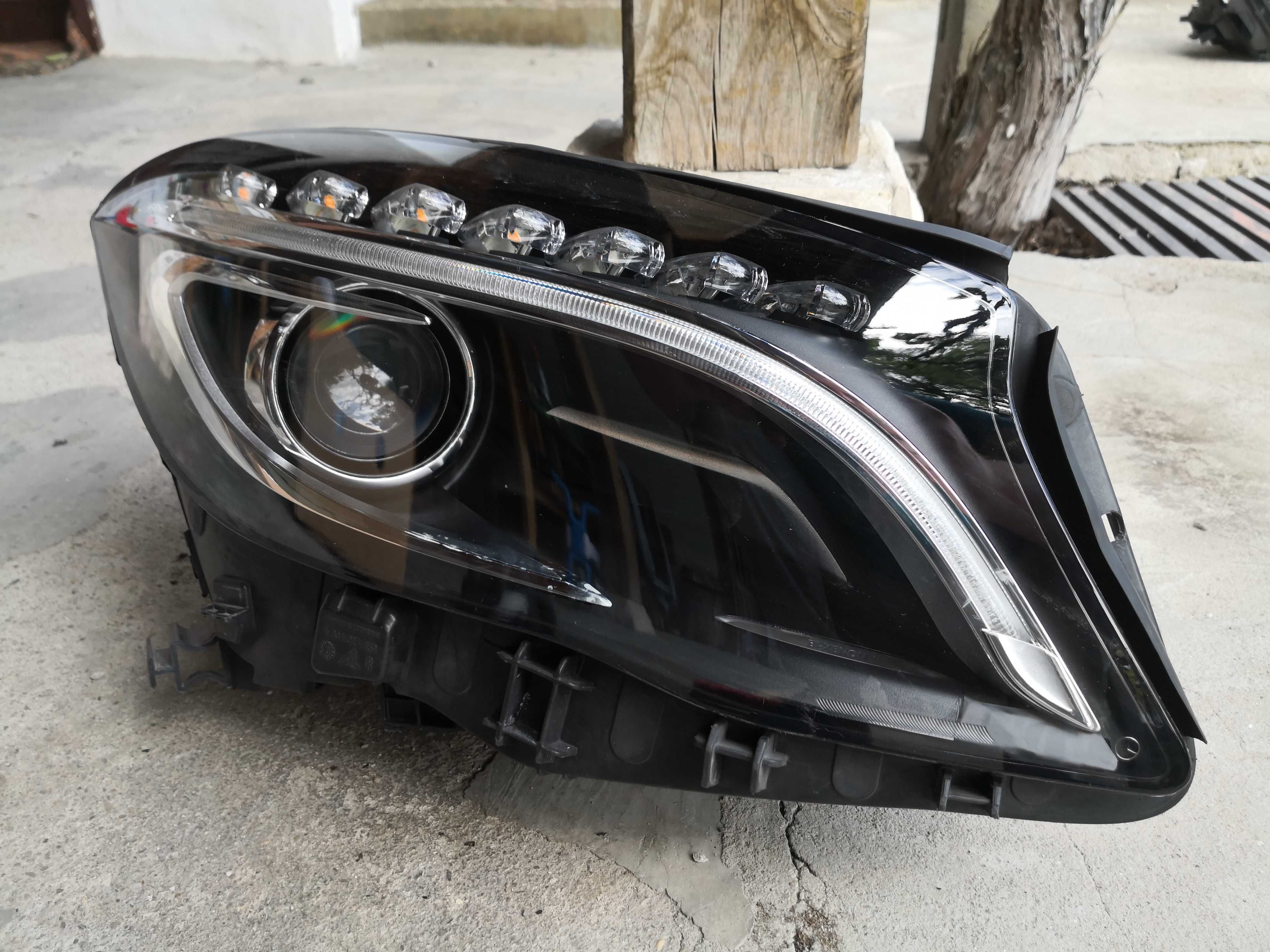 Фар Mercedes GLA W156 LED Bi-Xenon десен/Фар Мерцедес ГЛА W156