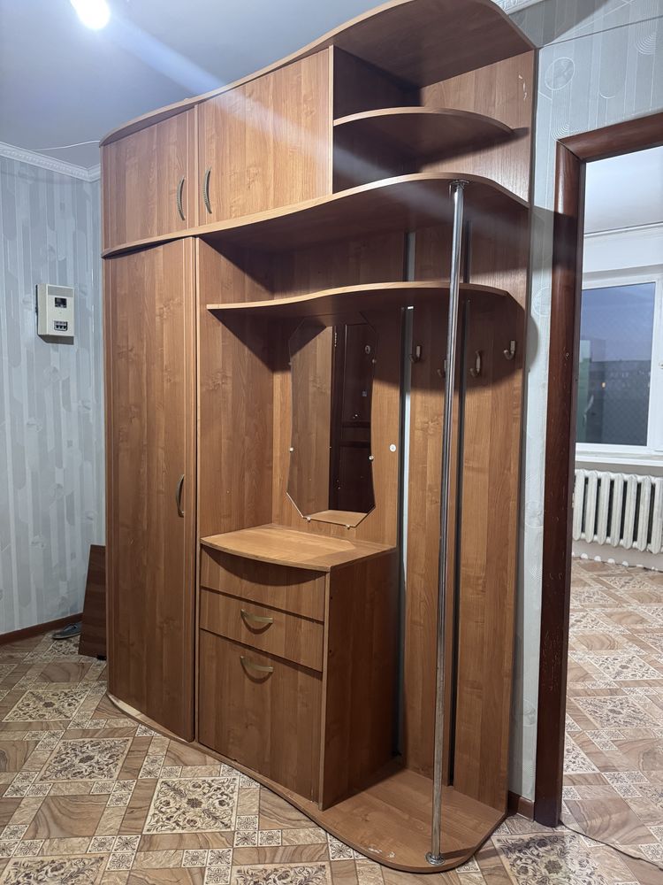 Продается прихожка
