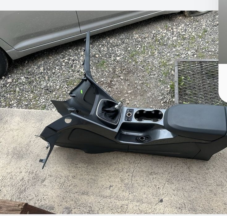 Подлакътник за Форд цмакс