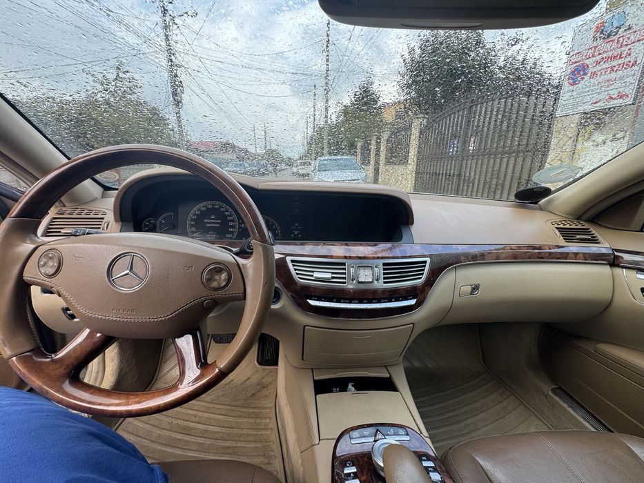 Mercedes Benz S class  Gold 2008 interior impecabil