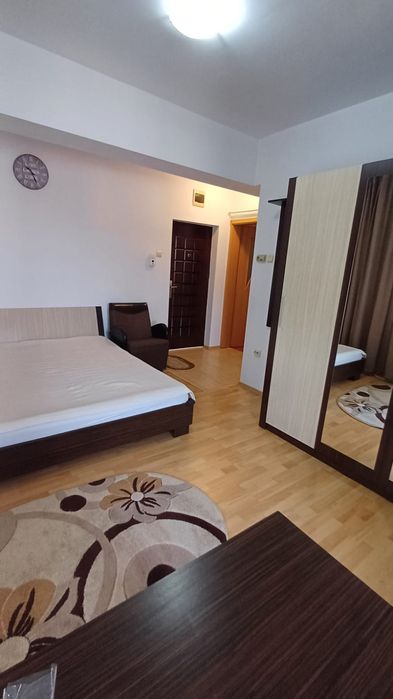 Închiriez Garsoniera Pitești Gavana 3