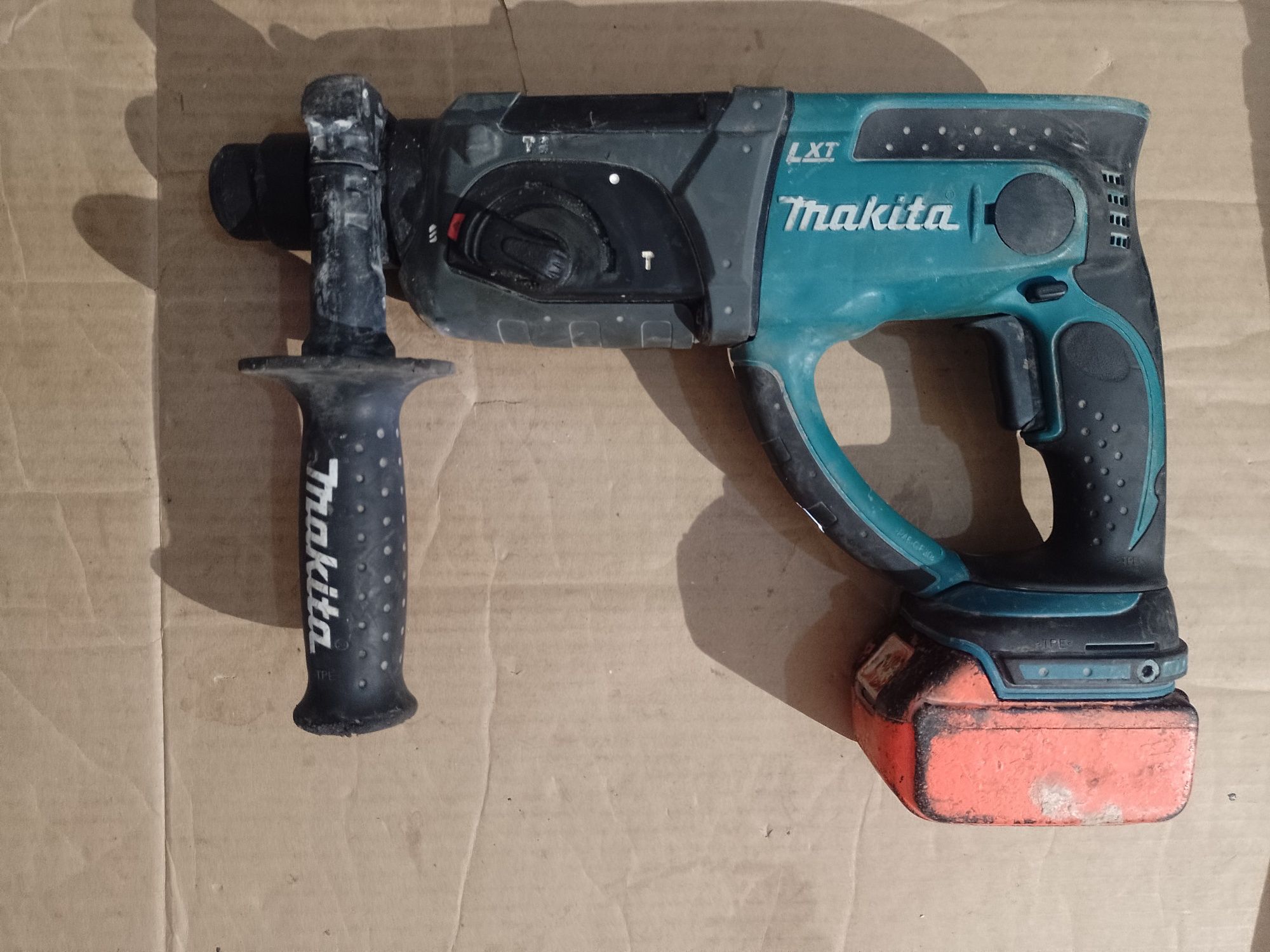 Rotopercutor Makita DHR202