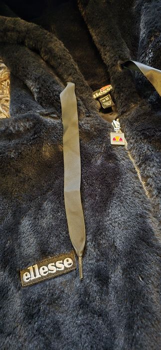 Geaca blana artificiala,Ellesse