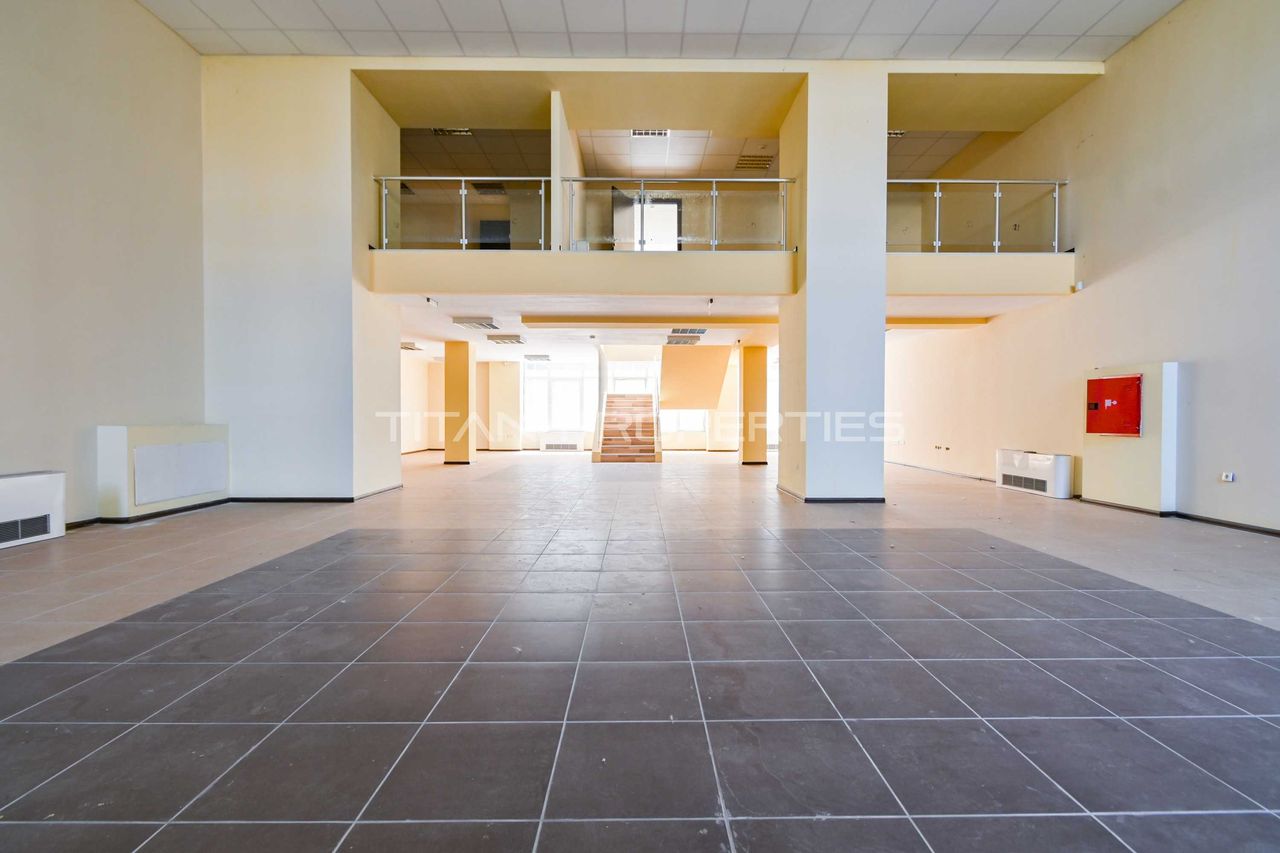 Продава се Офис в София, 7-ми 11-ти километър - 5681 кв.м за 1330 €/кв.м - Снимка #9