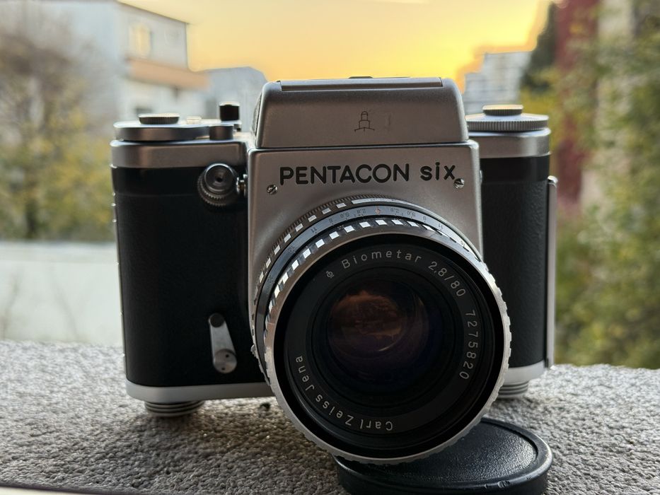 Pentacon Six + Carl Zeiss Jena 80mm f2.8 Biometar Zebra Medium Format