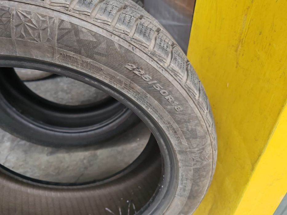 Anvelope de Iarna Runflat Bridgestone 225/50R18