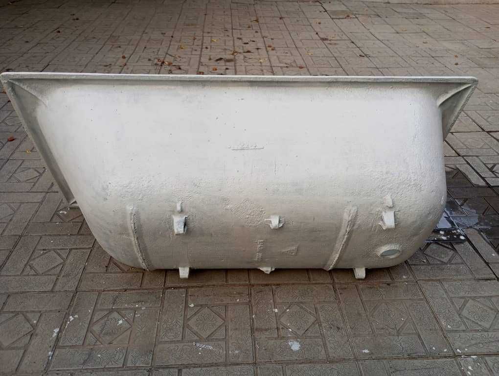 Ванна чугунная в хорошем состоянии