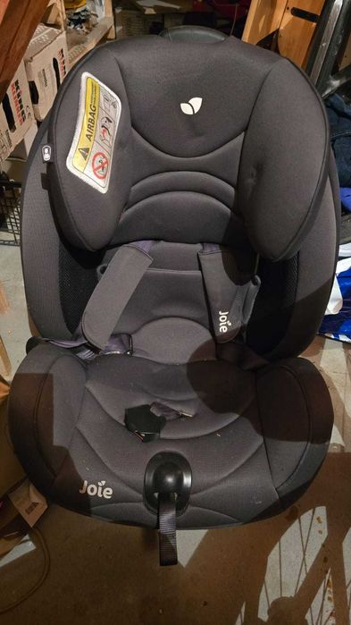 Scaun auto pentru copii i-Size Joie i-BOLD