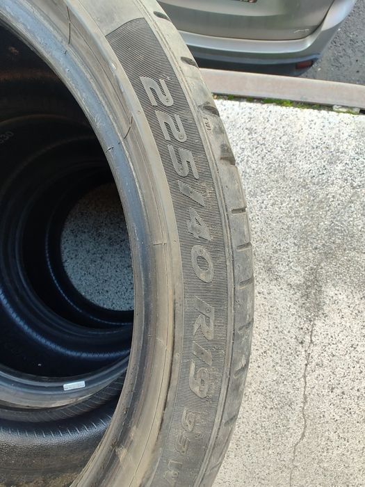 225/40/19 Pirelli P zero