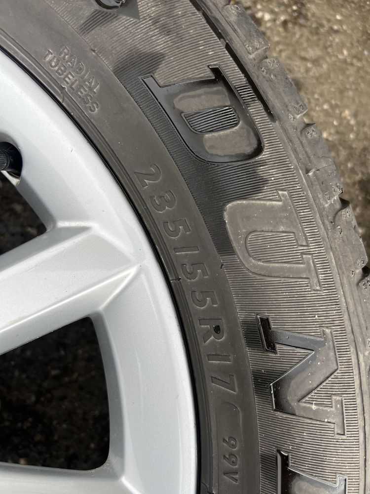 Джанти с летни гуми 235/55/17 Dunlop DOT19 за AUDI Q3. С7.5мм грайфер.