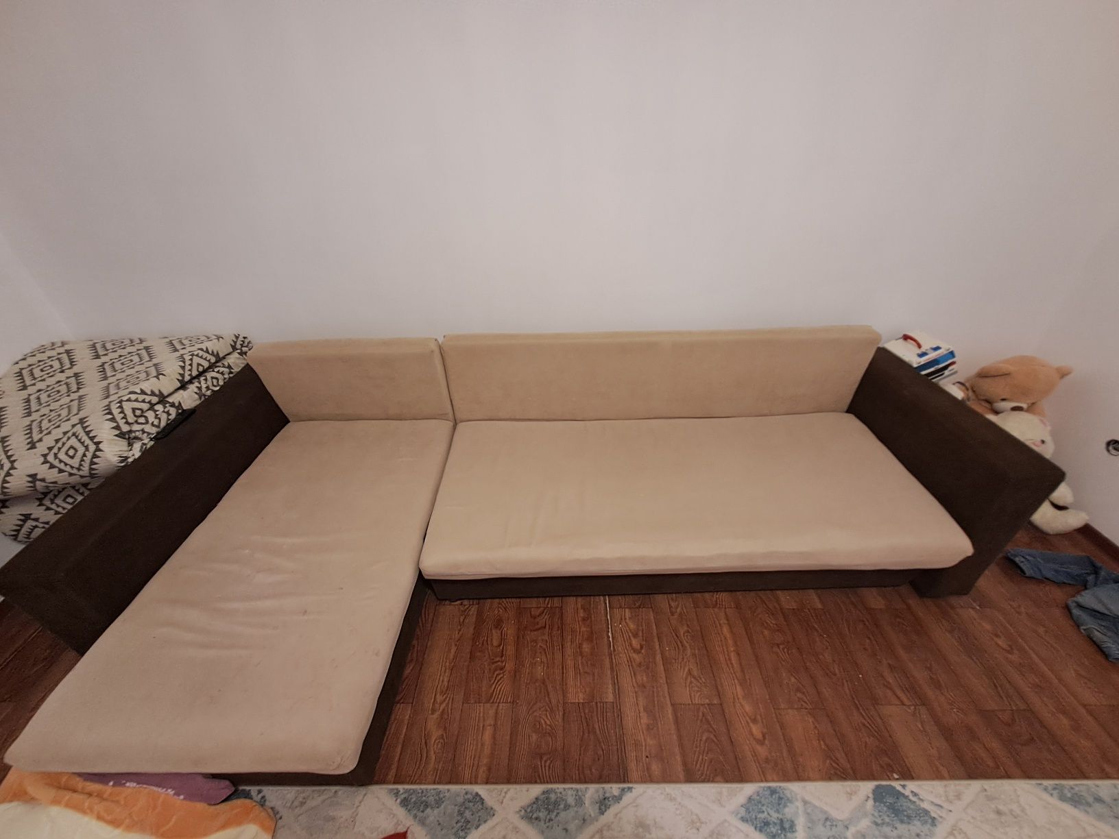 Продам диван,в нормальном состоянии