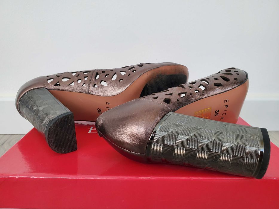 Pantofi deosebiti Epica