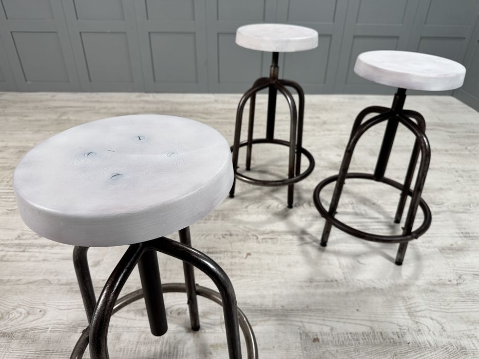 Индустриални бар столове на винт У010