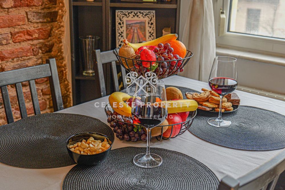 3-стаен в София-Център площ 60 цена 700