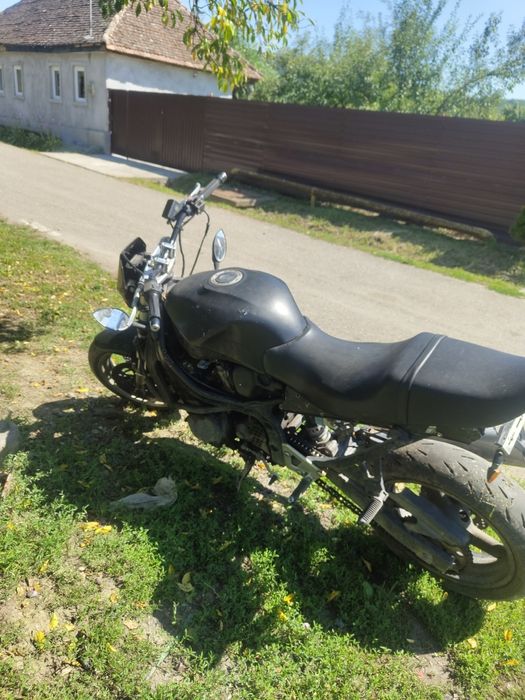 suzuki gsx750f vand schimb sau dezmembrez