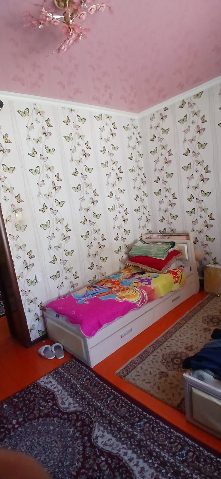 Үй сатылады арзаааан