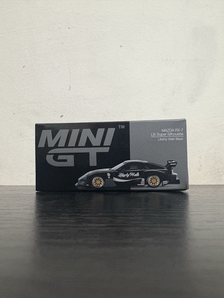 Mini GT Mazda RX-7 Liberty Walk – Колекционерски модел, с кутия