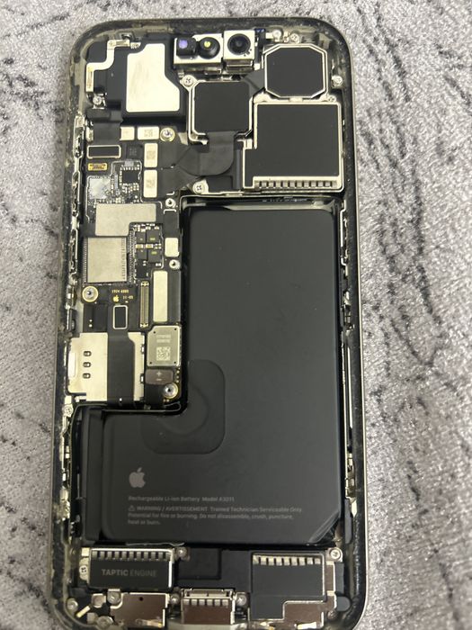 Iphone 15 pro корпус.