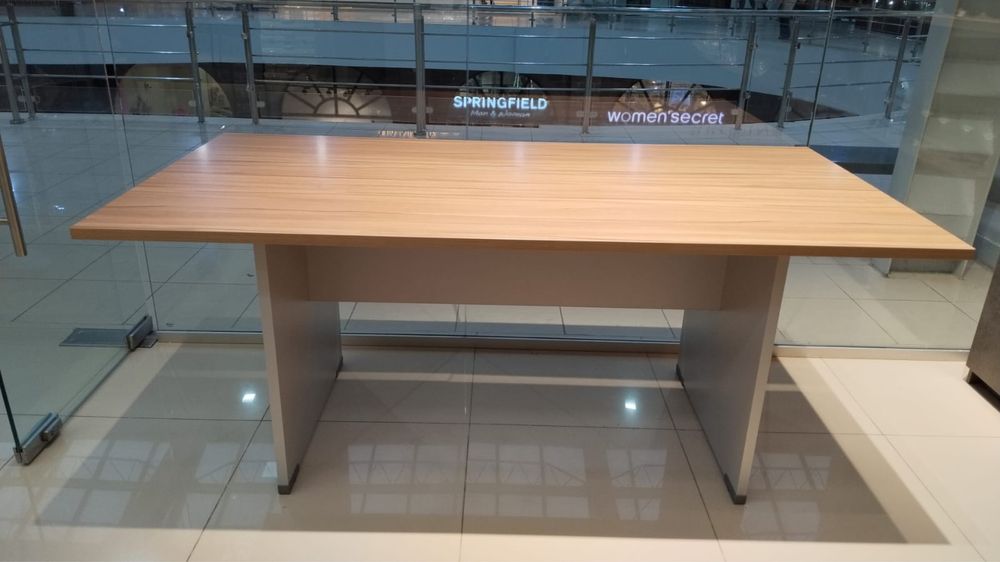 Продам стол для офиса
