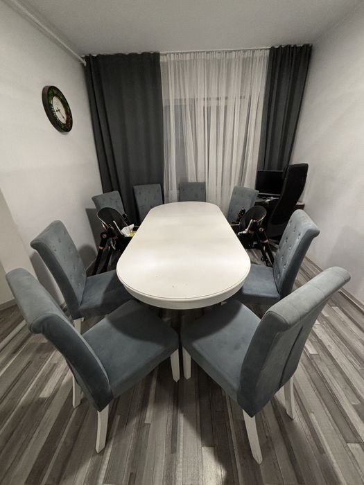 Set masa cu 8 scaune